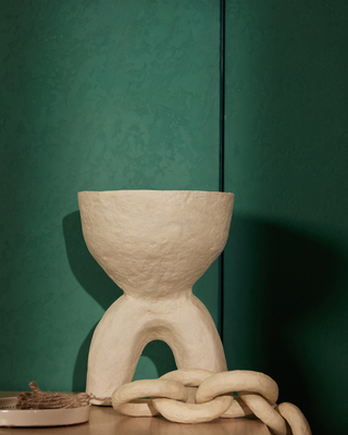 Pronged Elegance Vase